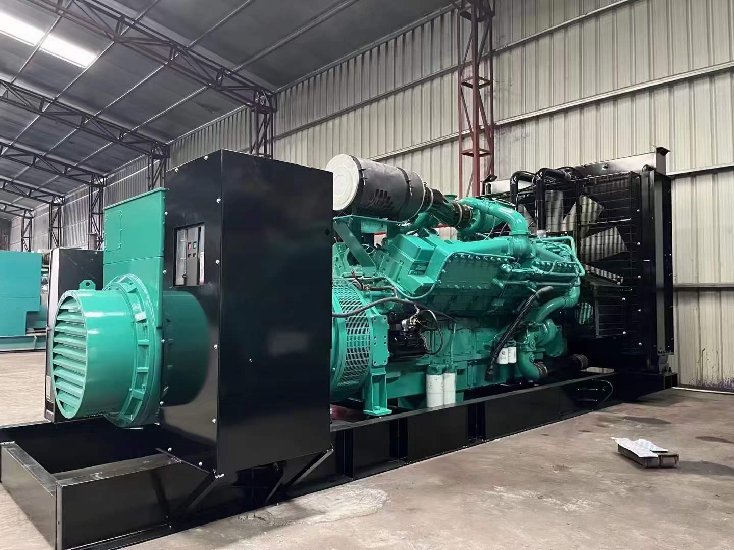 宜秀如何降低 800kW 柴油发电机输出电流的波动?